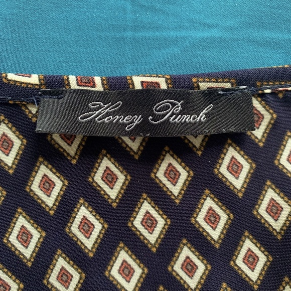 Honey Punch patterned mini dress - Picture 5 of 6